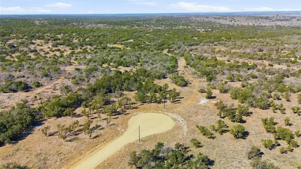 1145 Longview Lane, San Saba, TX 76877