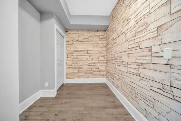 45 Yorkland BLVD #904, Brampton, ON L6P 4B4