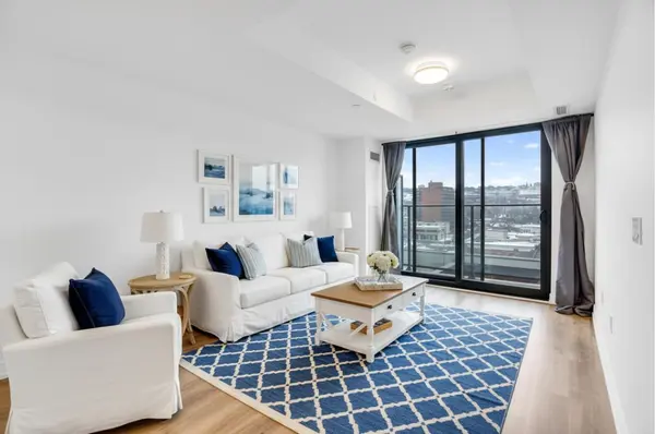 1 Jarvis St ST #728, Hamilton, ON L8R 3J2