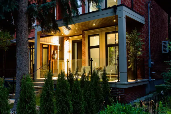 82 Major ST, Toronto C01, ON M5S 2L1