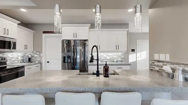 56 Pritchard DR, Whitecourt, AB T7S 0G3