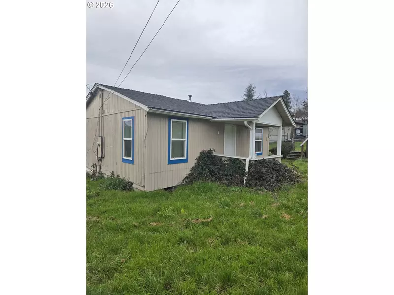 31 SE DARRELL AVE, Winston, OR 97496