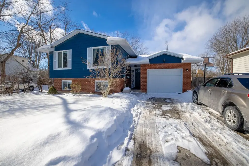 1145 Pettit RD, Fort Erie, ON L2A 5A2