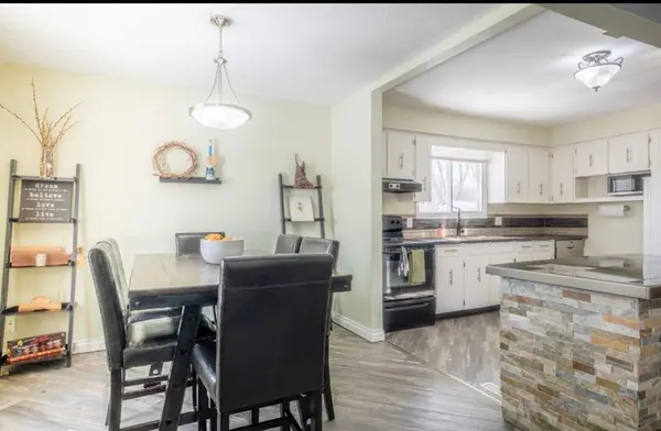 1145 Pettit RD, Fort Erie, ON L2A 5A2