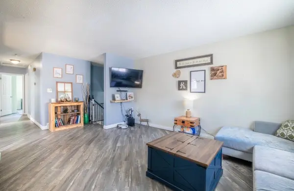 1145 Pettit RD, Fort Erie, ON L2A 5A2