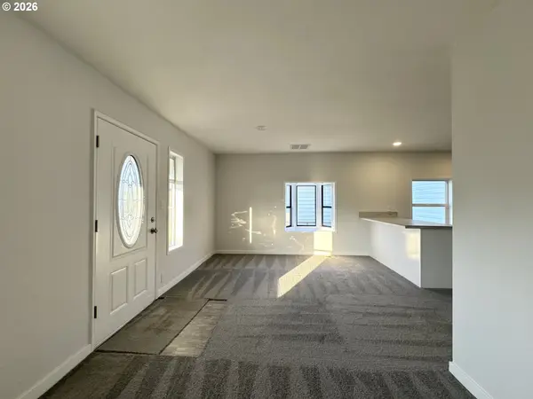 360 27TH AVE, Longview, WA 98632