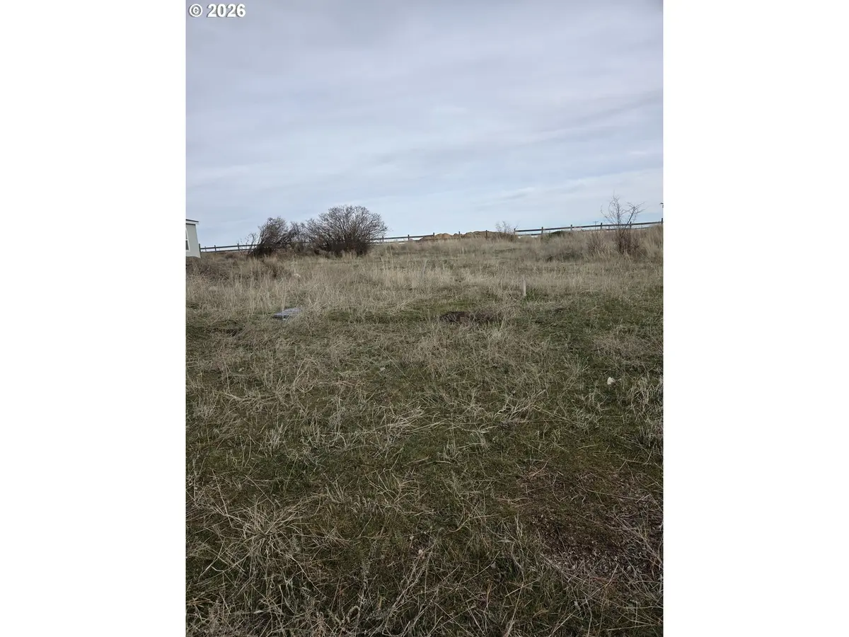 S Bryan ST, Condon, OR 97823