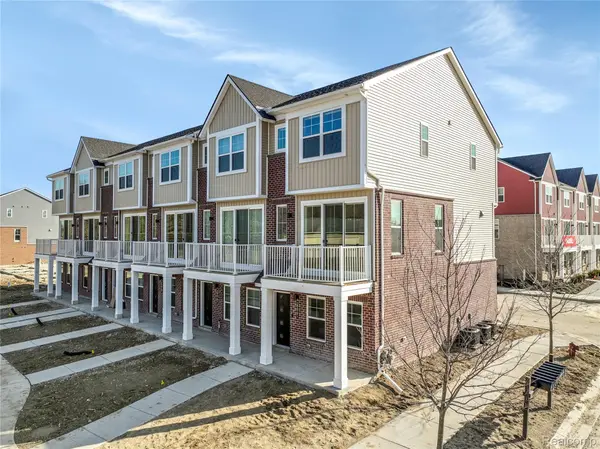 30005 Center ST #12, Lyon Charter Township, MI 48165