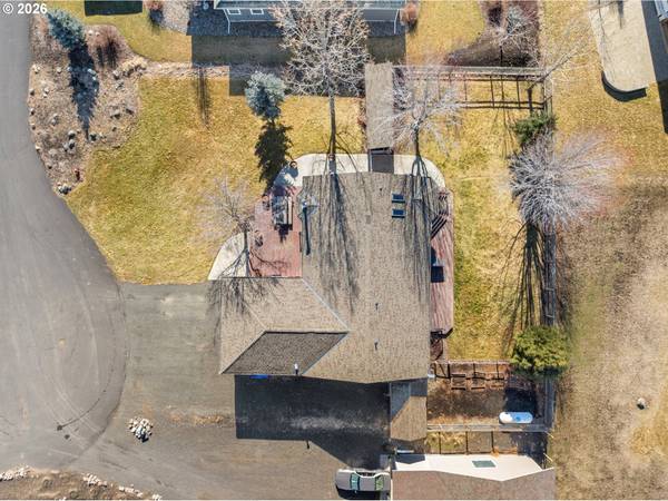 719 N EAST ST, Joseph, OR 97846