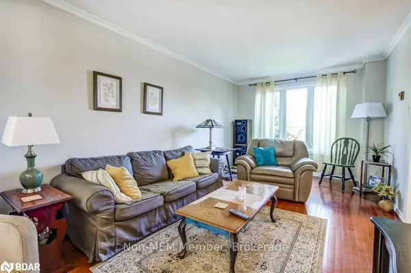 369 HICKLING TRL #Upper, Barrie, ON L4M 6A9