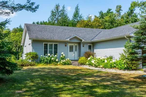 Minden Hills, ON K0M 2K0,1030 Sawdust RD N