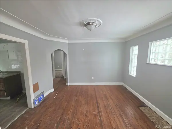 15241 Eastburn ST, Detroit, MI 48205