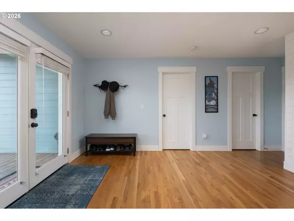 Lincoln City, OR 97367,2160 SW COAST AVE