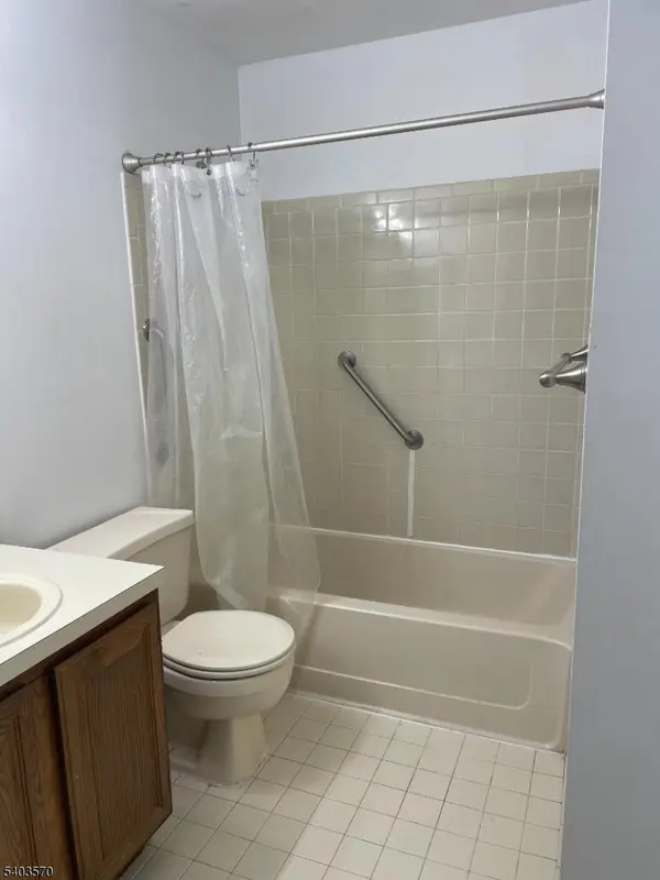 2107 Ravens Crest Dr, Plainsboro Twp., NJ 08536