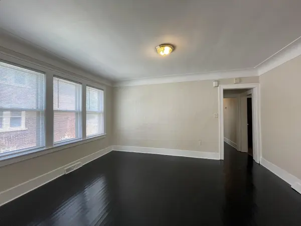 4708 Lakewood ST, Wayne City, MI 48215