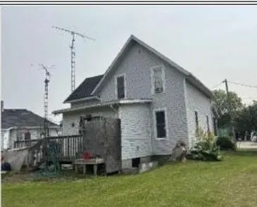 12 Circle DR, Rideau Lakes, ON K0G 1E0