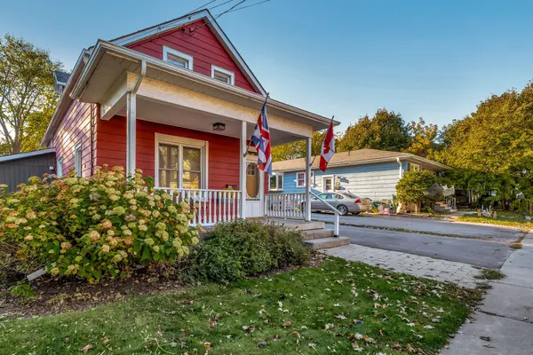 Belleville, ON K8N 3R3,246 Foster AVE