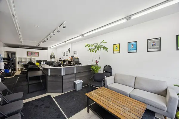 927 Danforth AVE, Toronto E01, ON M4J 1L8