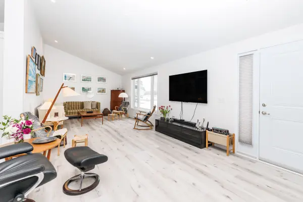 11716 LAKESHORE RD, Wainfleet, ON L0S 1V0