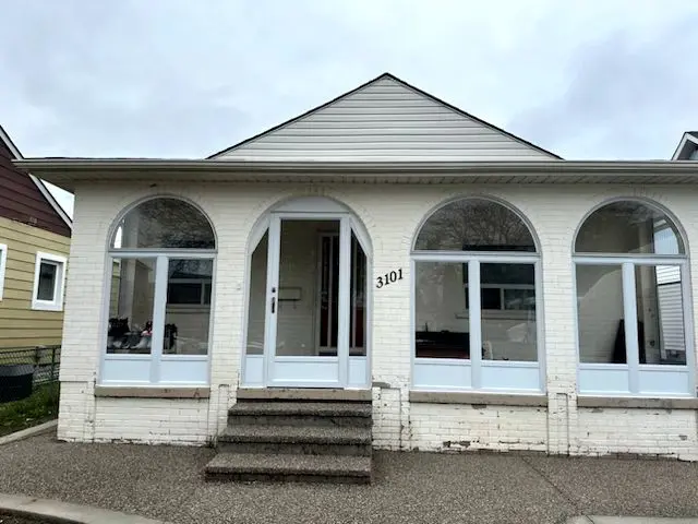 Mississauga, ON L4T 1P4,3101 Merritt AVE E