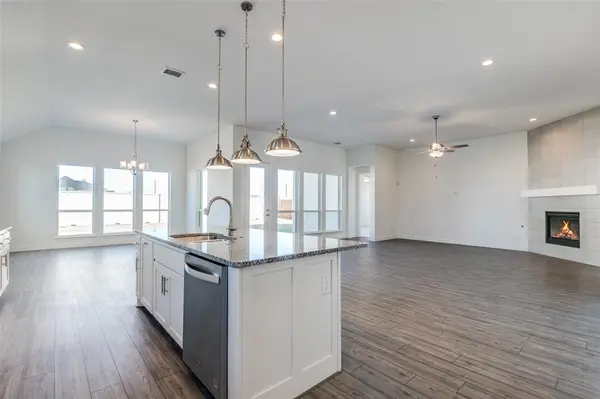 2537 Blackpool Court, Celina, TX 75009