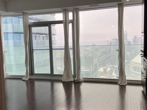 14 York ST #3507, Toronto C01, ON M5J 0B1