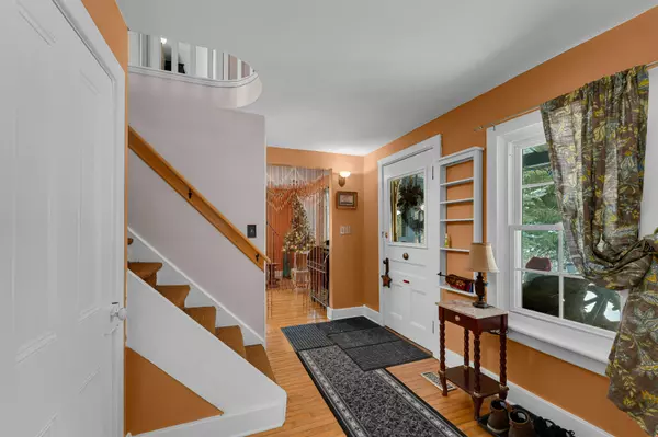 Frontenac, ON K0H 2W0,6014 Main ST