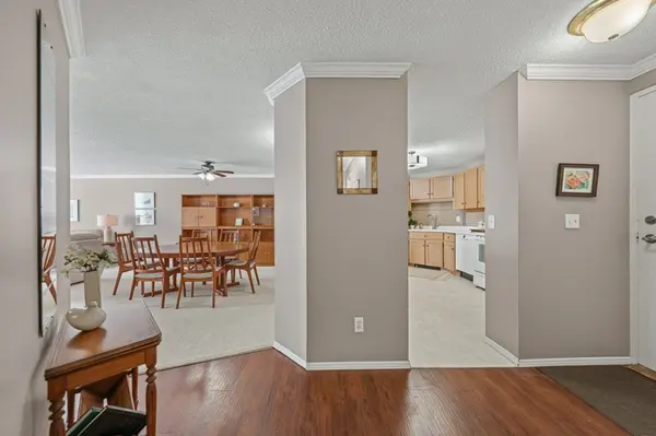 Guelph, ON N1H 8E9,24 Marilyn DR #1005