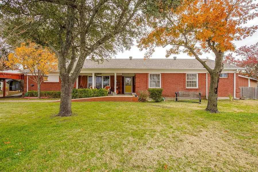 205 W Ridge Road, Weatherford, TX 76086