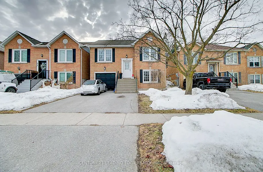 55 McCrimmon CRES #Lower, Clarington, ON L1C 4N2