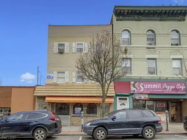 1011 Summit Ave, Union City, NJ 07087