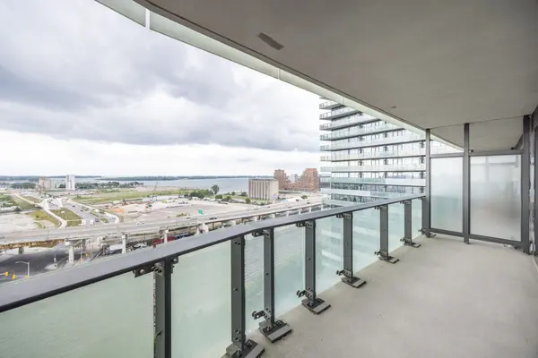 Toronto C08, ON M5A 3L7,390 Cherry ST #1408