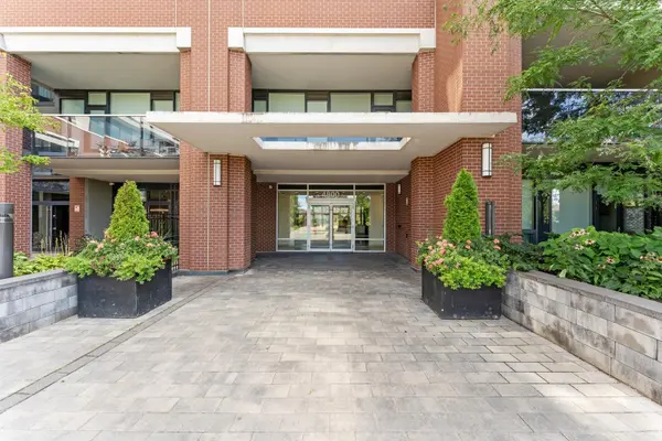 4800 Highway 7 N/A #805, Vaughan, ON L4L 1H8