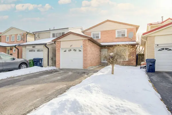 107 Autumn Glen CIR, Toronto W10, ON M9W 6B3