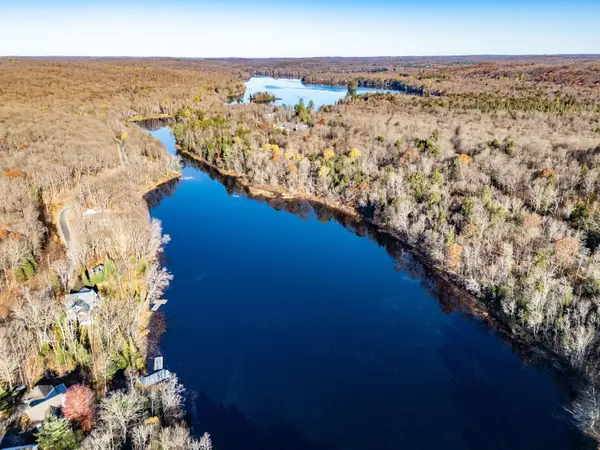 Huntsville, ON P1H 2J2,236 Hoodstown RD