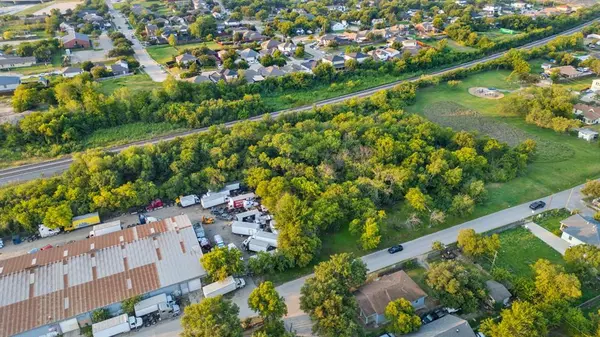 5200 Fitchburg Street, Dallas, TX 75212