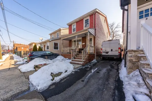 728 Devon St, Kearny Town, NJ 07032