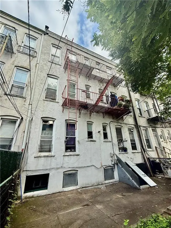 1822 Putnam AVE, Ridgewood, NY 11385