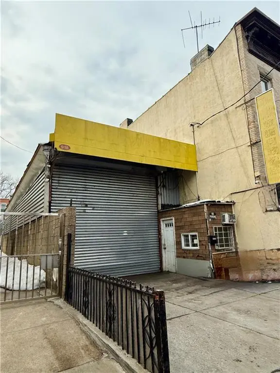 916 62nd ST, Brooklyn, NY 11219