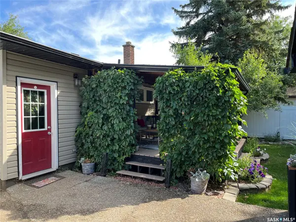 207 Dominion ROAD, Assiniboia, SK S0H 0B0