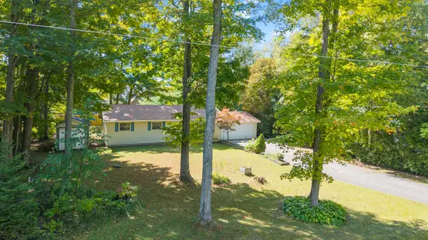 42 Birch ST, South Bruce Peninsula, ON N0H 2G0