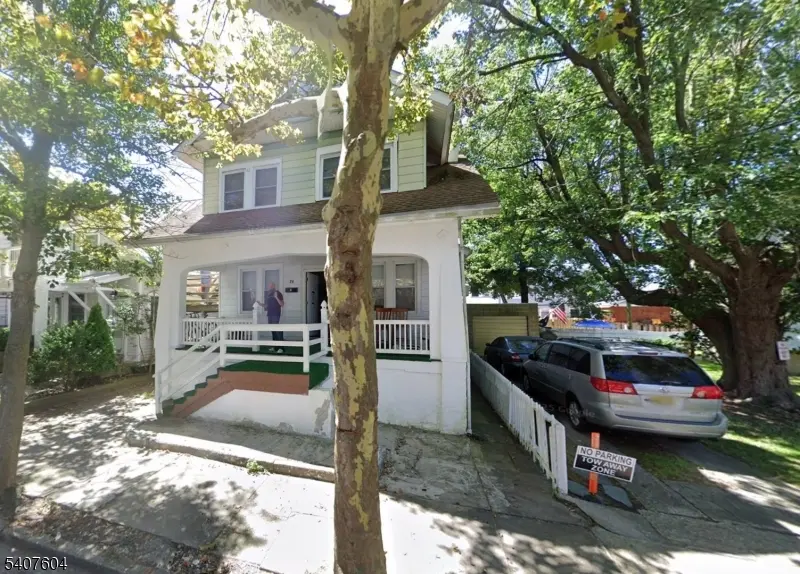 24 N Vassar Sq, Ventnor City, NJ 08406