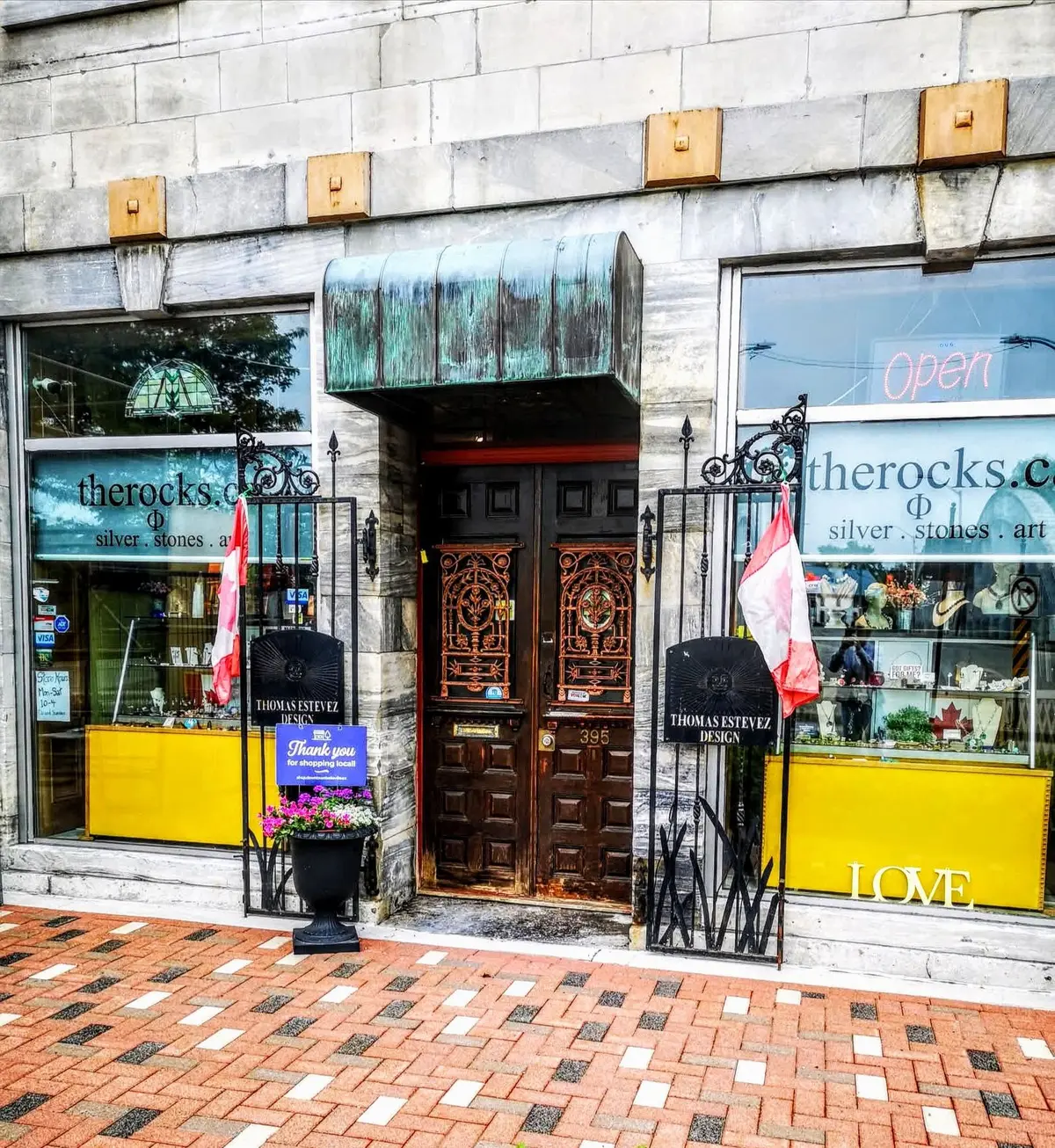 Belleville, ON K8N 2Z9,395 Front ST