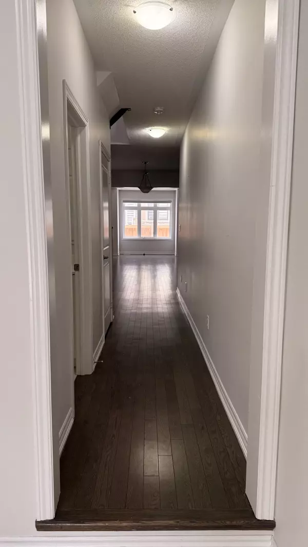 Caledon, ON L7C 4H9,37 Thornvalley TER #Upper Lvl