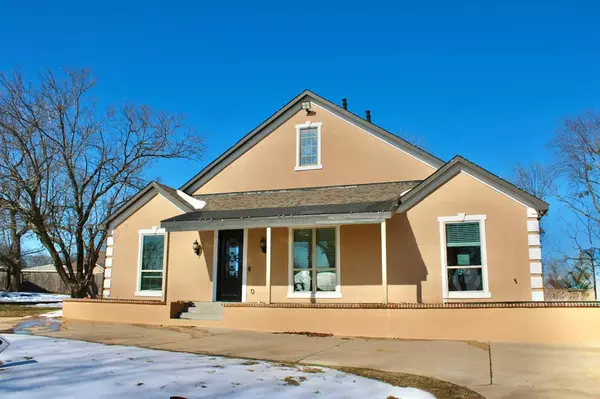 Van Alstyne, TX 75495,722 Clements Avenue