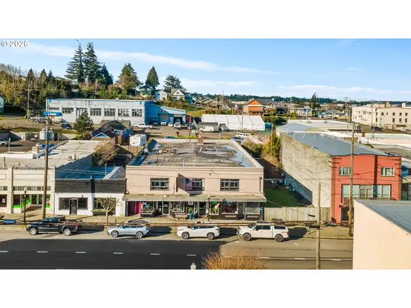 2056 SHERMAN AVE, North Bend, OR 97459