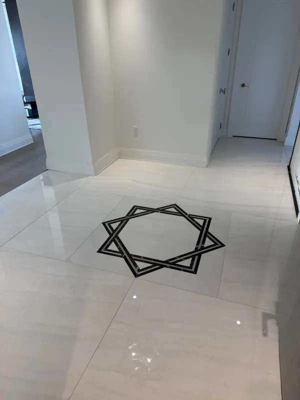 Toronto C02, ON M4V 0B7,2 Forest Hill RD #607