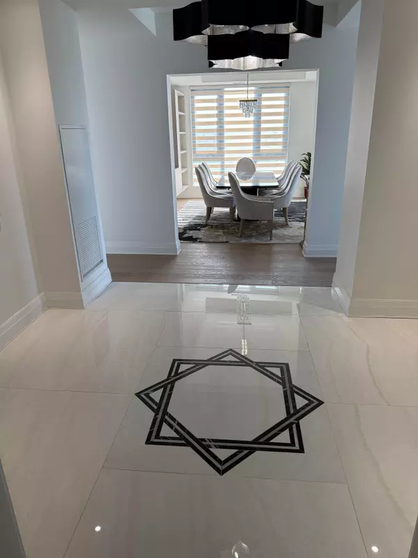 Toronto C02, ON M4V 0B7,2 Forest Hill RD #607