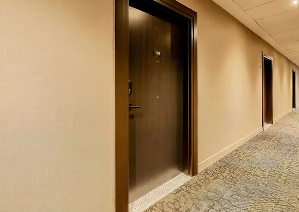 2475 Old Bronte RD #801, Oakville, ON L6M 4J2