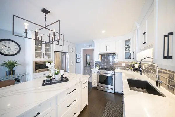 261 Schooner DR, Norfolk, ON N0A 1N0